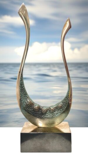 Vikingeskib  "Wave swan" - 39 cm. høj - stor model